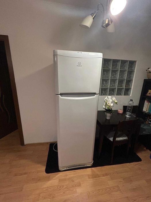 Frigider - 2 usi - Indesit TIAA12 316L