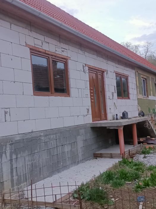 Vând casa sat Armeni comuna Loamnes