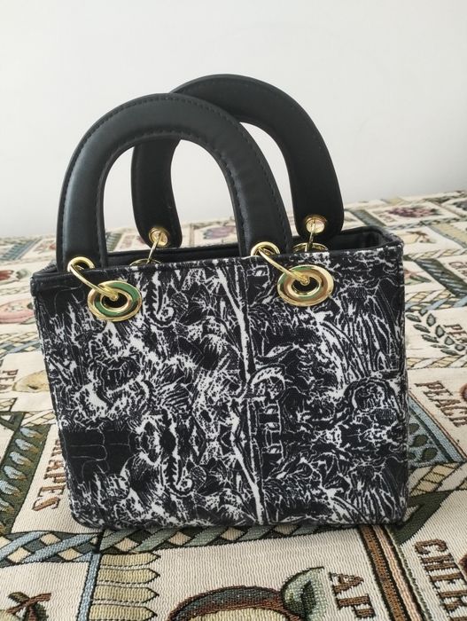 Продам новую сумку Dior-5  тыс