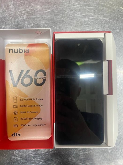 Nubia V60 Design