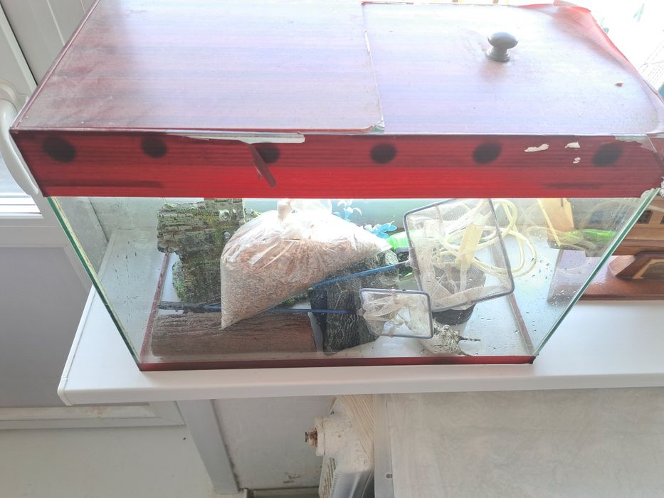 Продам аквариум 40л