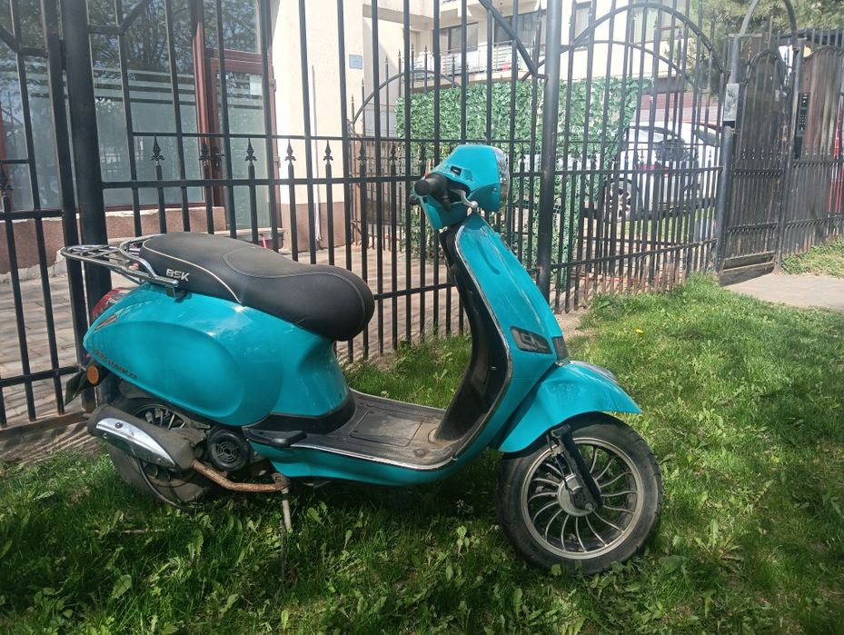 Închiriez scuter limitat fără permis, stare f bună