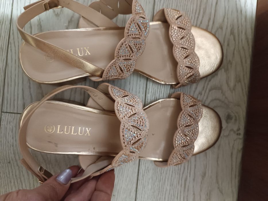 Дамски сандали Lulux