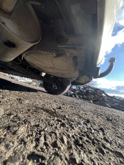 Теглич за Рено Сценик 2000г.