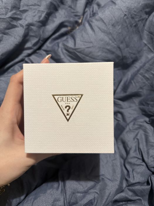 Дамски часавник GUESS