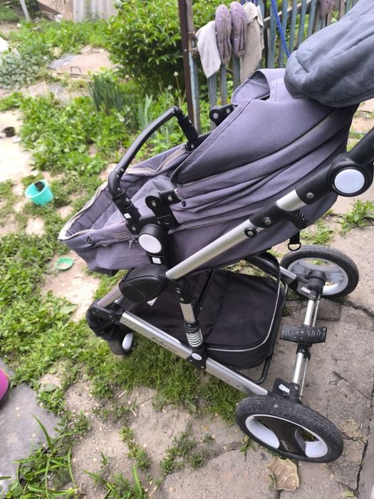 Продам детскую коляску