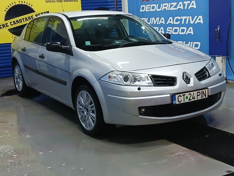 Renou megan 2 15 dci