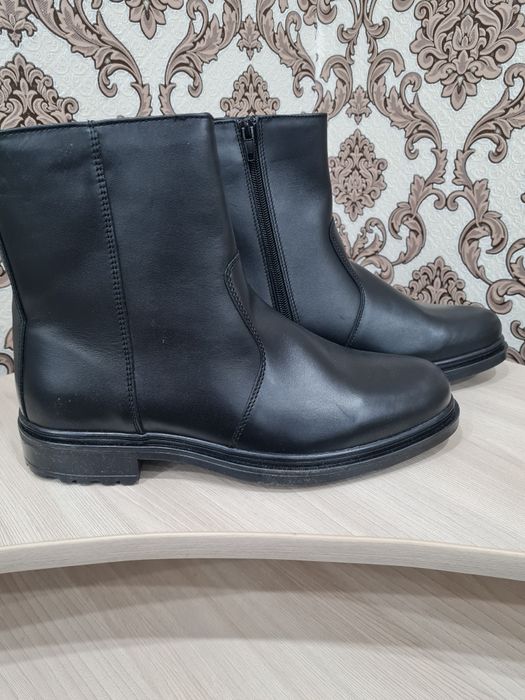 Продам Зимние сапоги