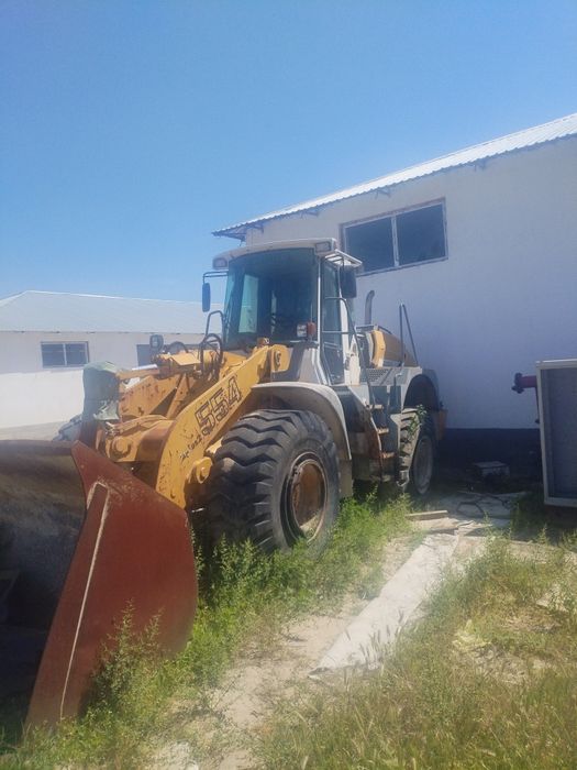 Метал нархига Погрузчик L554германия кг 5999сум