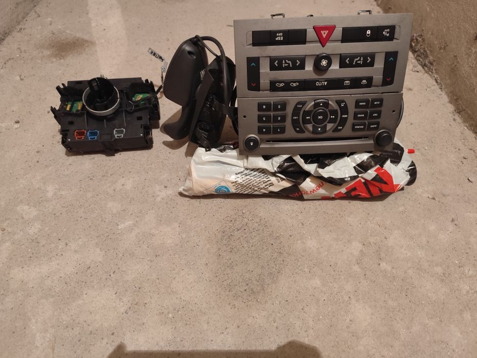 Части за Пежо 407