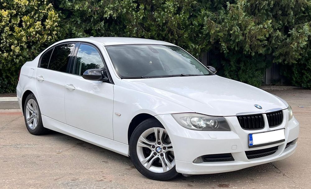 Vând BMW e90 320d 2008