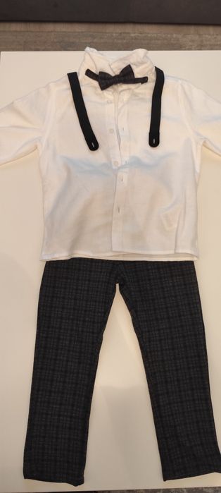 Pantaloni si camasa ,cu bretele si papion