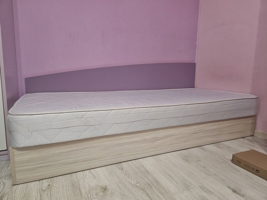 Детско обзавеждане за момиче в лилаво. Опция да се продава поотделно.