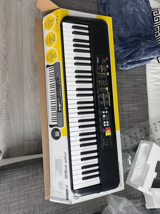 Orgă Yamaha nouă în cutie