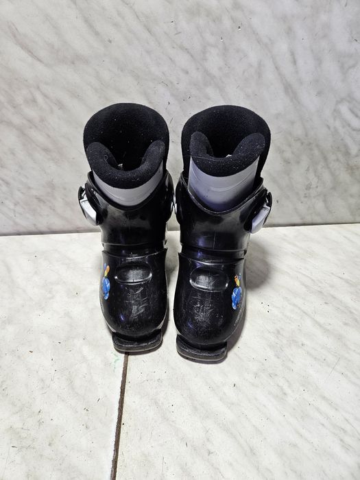 Clapari ski schi Rossignol  mondo  20,5  corespunde mărimii 31