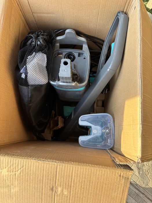 Пылесос моющий продам