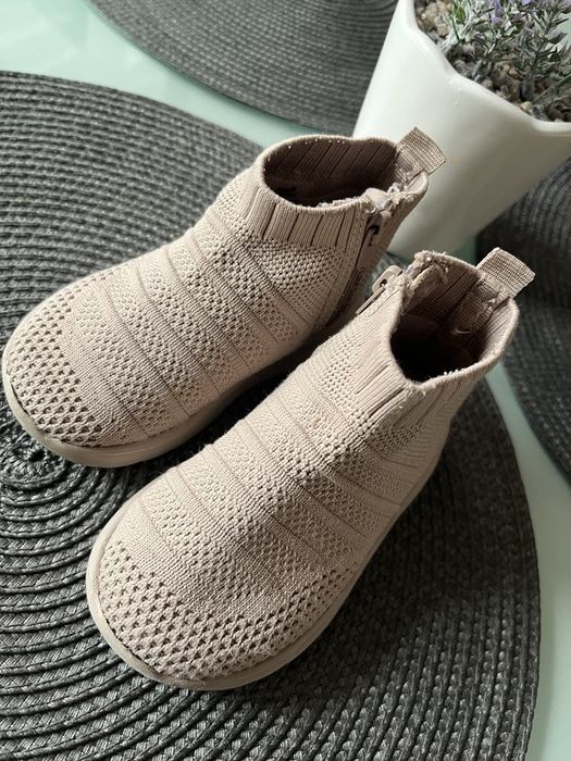 Продавам детски обувки  - N 21