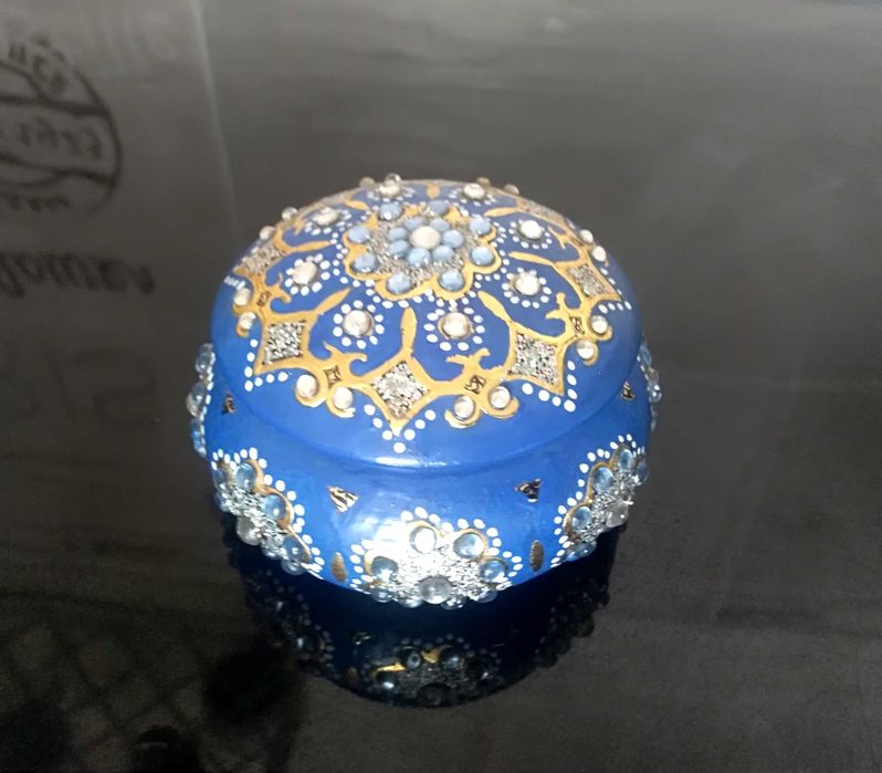 Ручная работа на дереве, стразы. Новая эксклюзивная шкатулка.