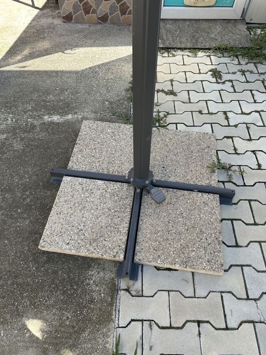 Umbrela gradina/terasa 300 x 300 cm cu rotire 360 grade si inclinare