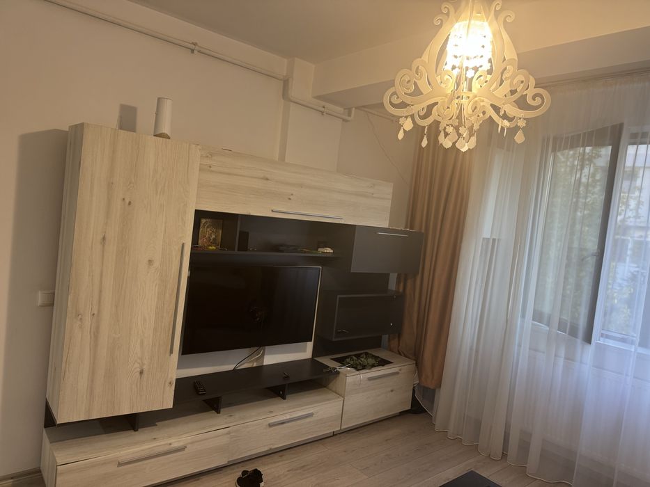 Inchiriez apartament zona rezidentiala