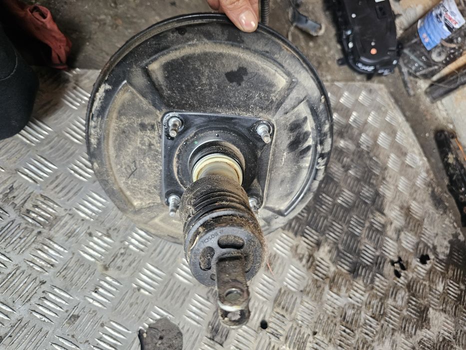 Pompa servofrana cu tulumba crafter mercedes sprinter w906 2.2 cdi 200