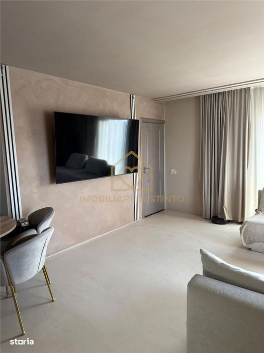 Casa deosebita cu 3 camere 7,5 ari