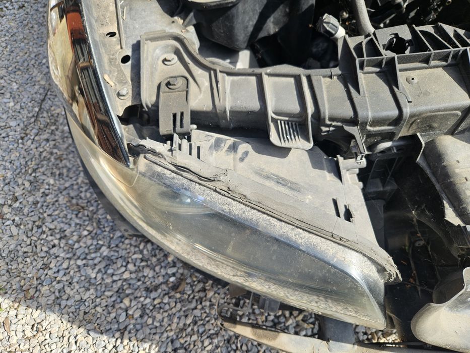 Ляв/десен фар за Bmw e87