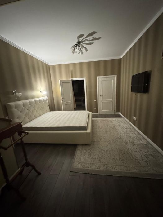 Продам кровать двухспальную