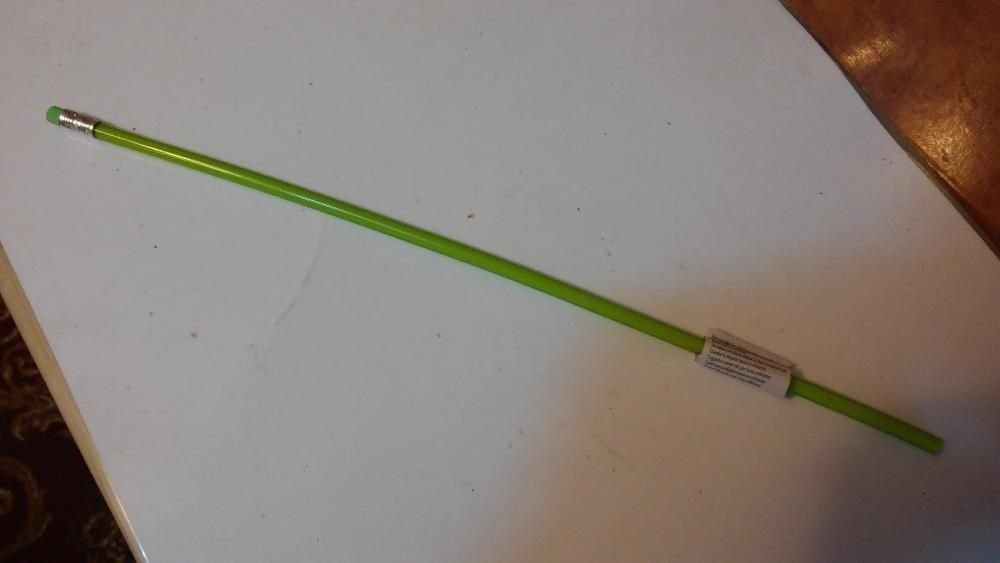 Vand creioane flexibile cu radiera