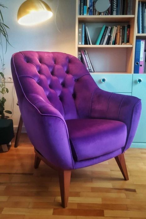 Фотьойл TIGUAN цвят лилав, отлично състояние