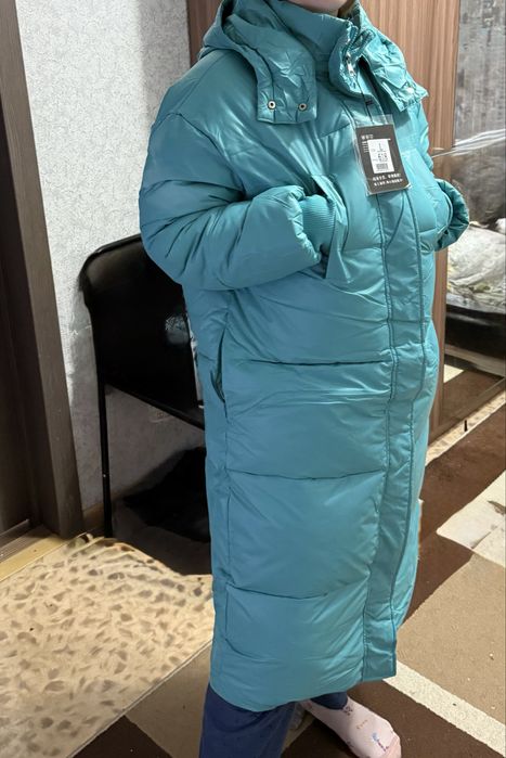 Продам пуховик-куртку НОВАЯ