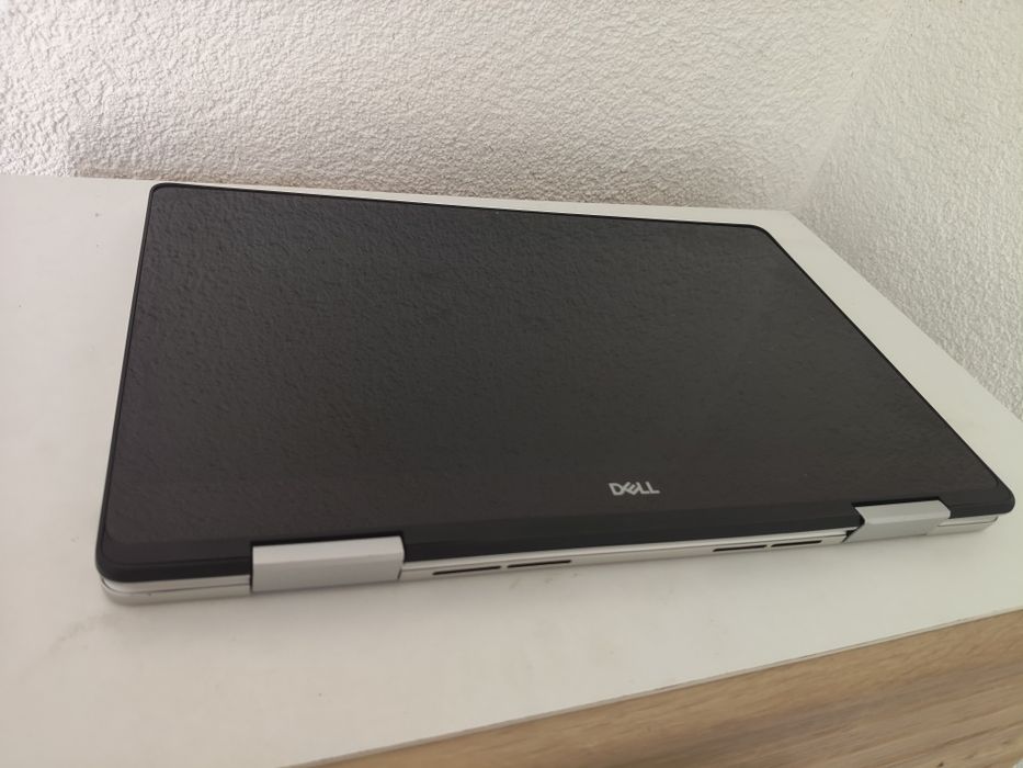 Dell Inspiron 15 7000 2-in-1 i5 gen 8 cu touchscreen