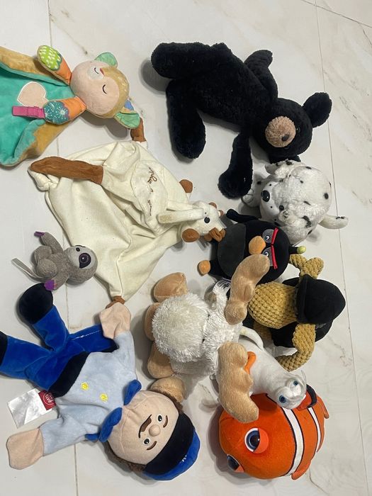 Donez jucarii din plus si o piscina bebelusi