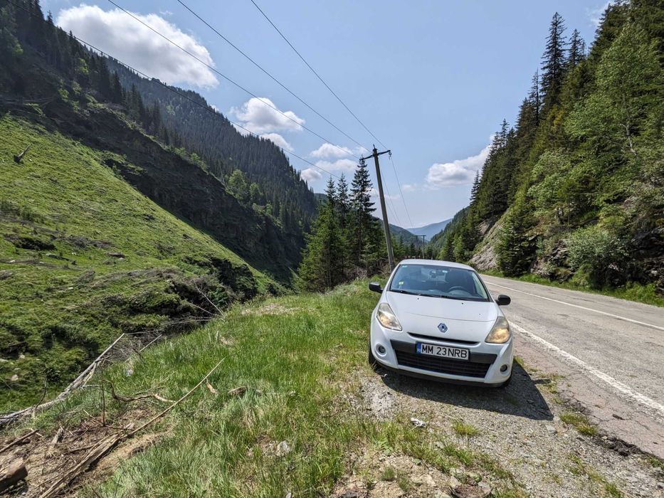 Vând mașina second-hand