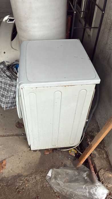 Стиральная машинка indesit