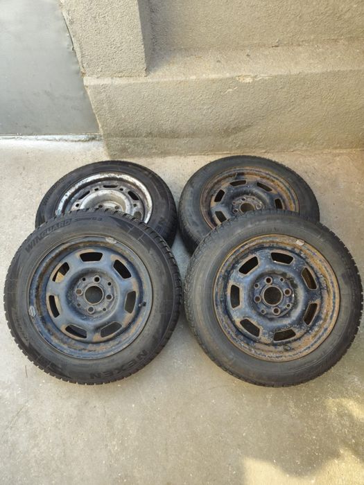 Зимни гуми на размер 175/65 R14 от  V W