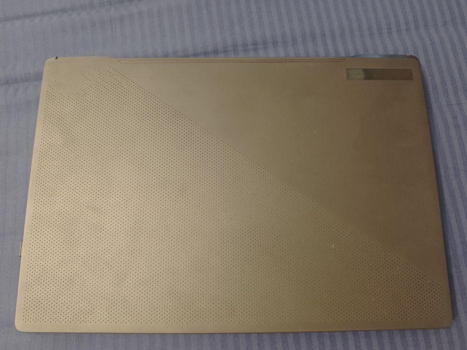 Asus rog g16 zepherus