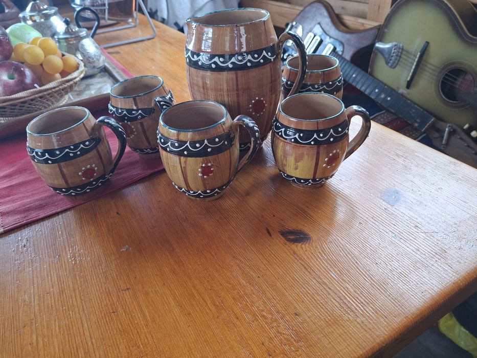 Керамичен сервиз за вино