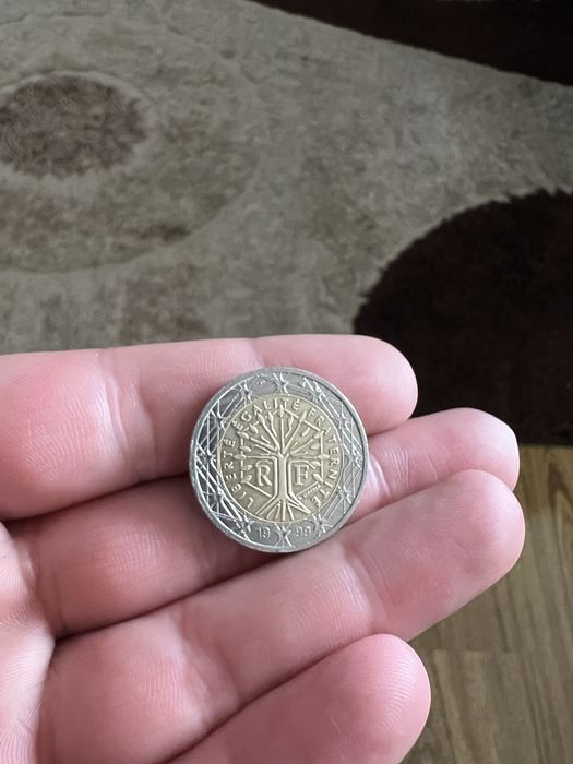 Vand moneda doi euro