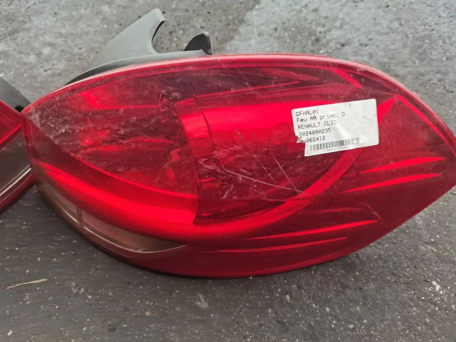Stop stanga Renault Clio 3  cod 8200586843, volan pe stanga