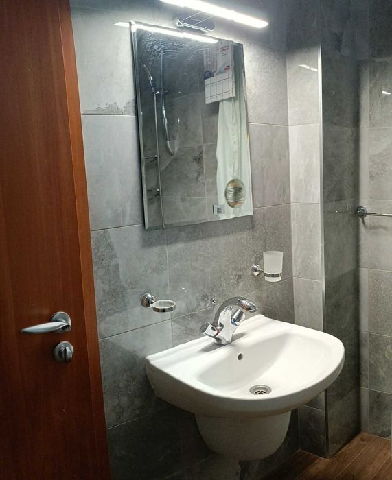 Дава се под наем Тристаен апартамент в София, Лозенец - 88 кв.м за 867.51 € - Снимка #13