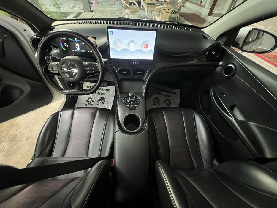BYD e2 Sotiladi