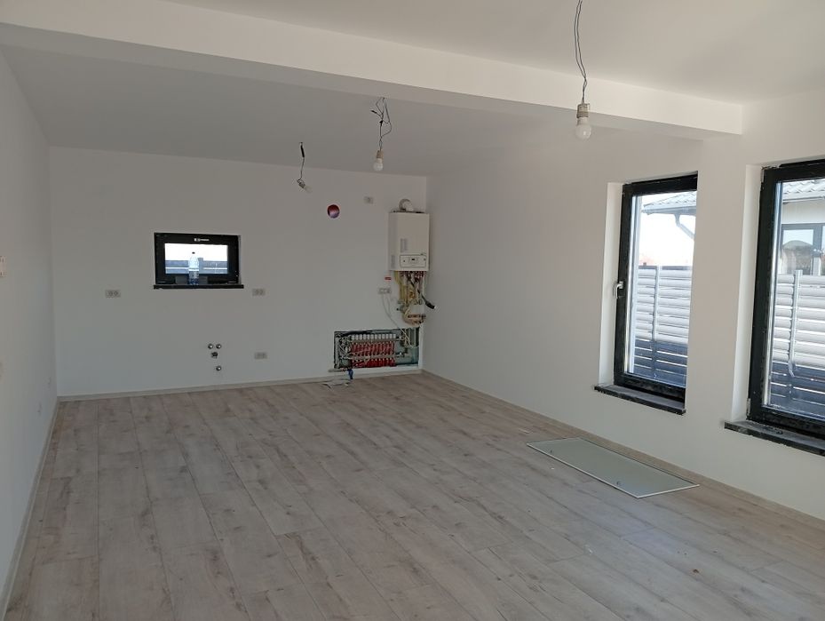 vand casa bradu profi