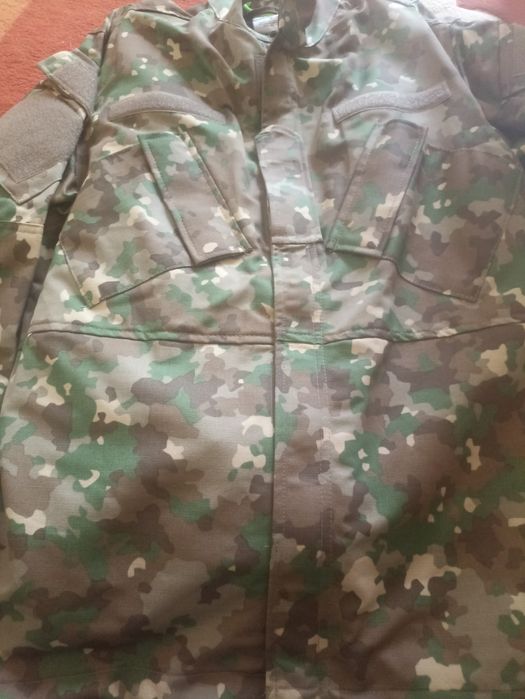 Vând ținută combat noua ,42/3
