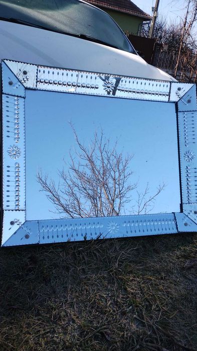 Vand Oglinda Cristal 550 RON Negociabil