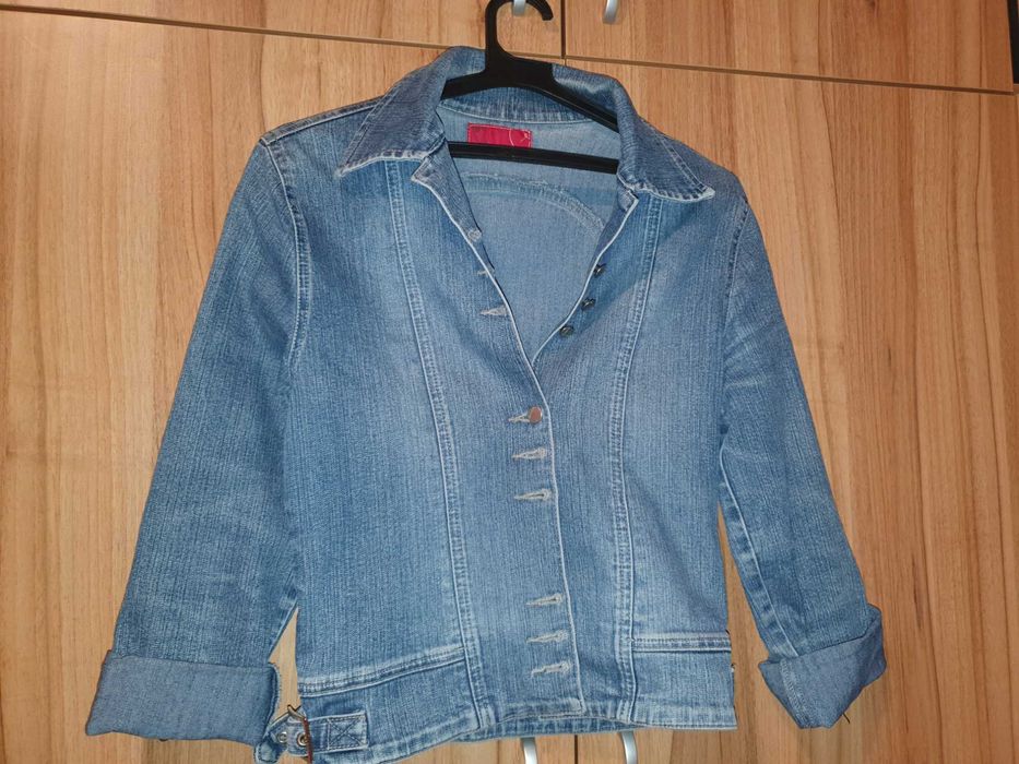 Дамско дънкено яке - S размер