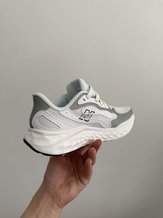 Новые кроссовки NB