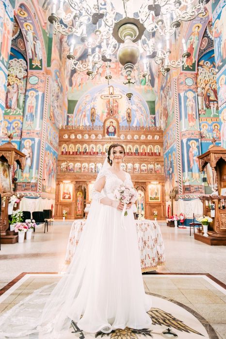 Vand, rochie de mireasa.