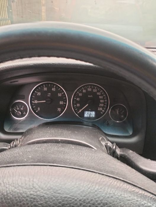Opel astra  an 2004