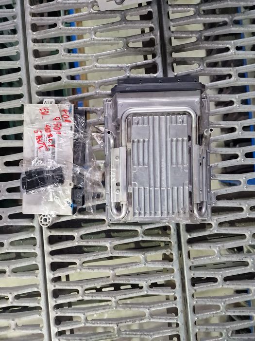 Chit pornire calculator motor DME bmw f01 f02 n63 750i/7593707/MSD 850